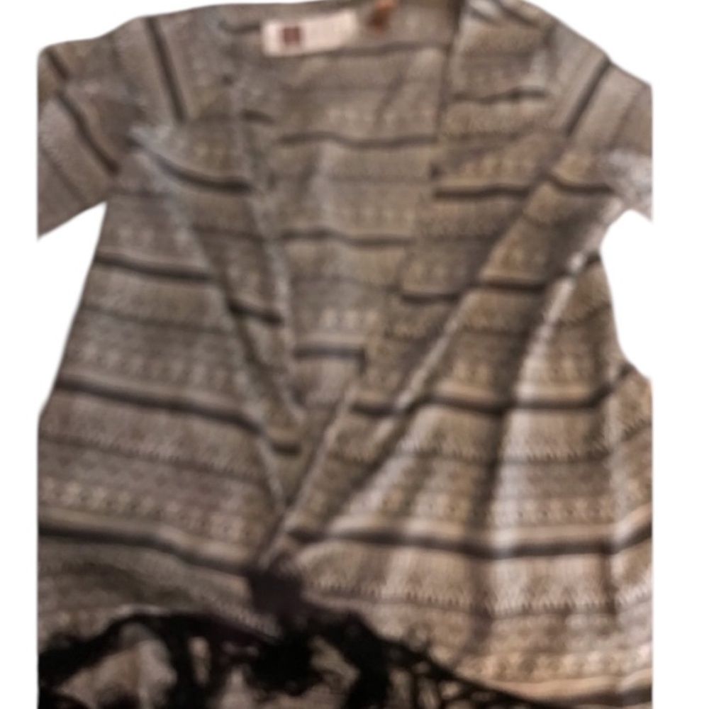 LEI print black & white open front fringed kimono ,swimwear cover up NWT